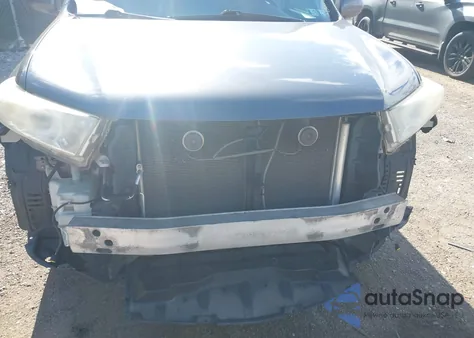 2013 Toyota Highlander Se V6 from USA, damaged, VIN 5TDBK3EH2DS180894